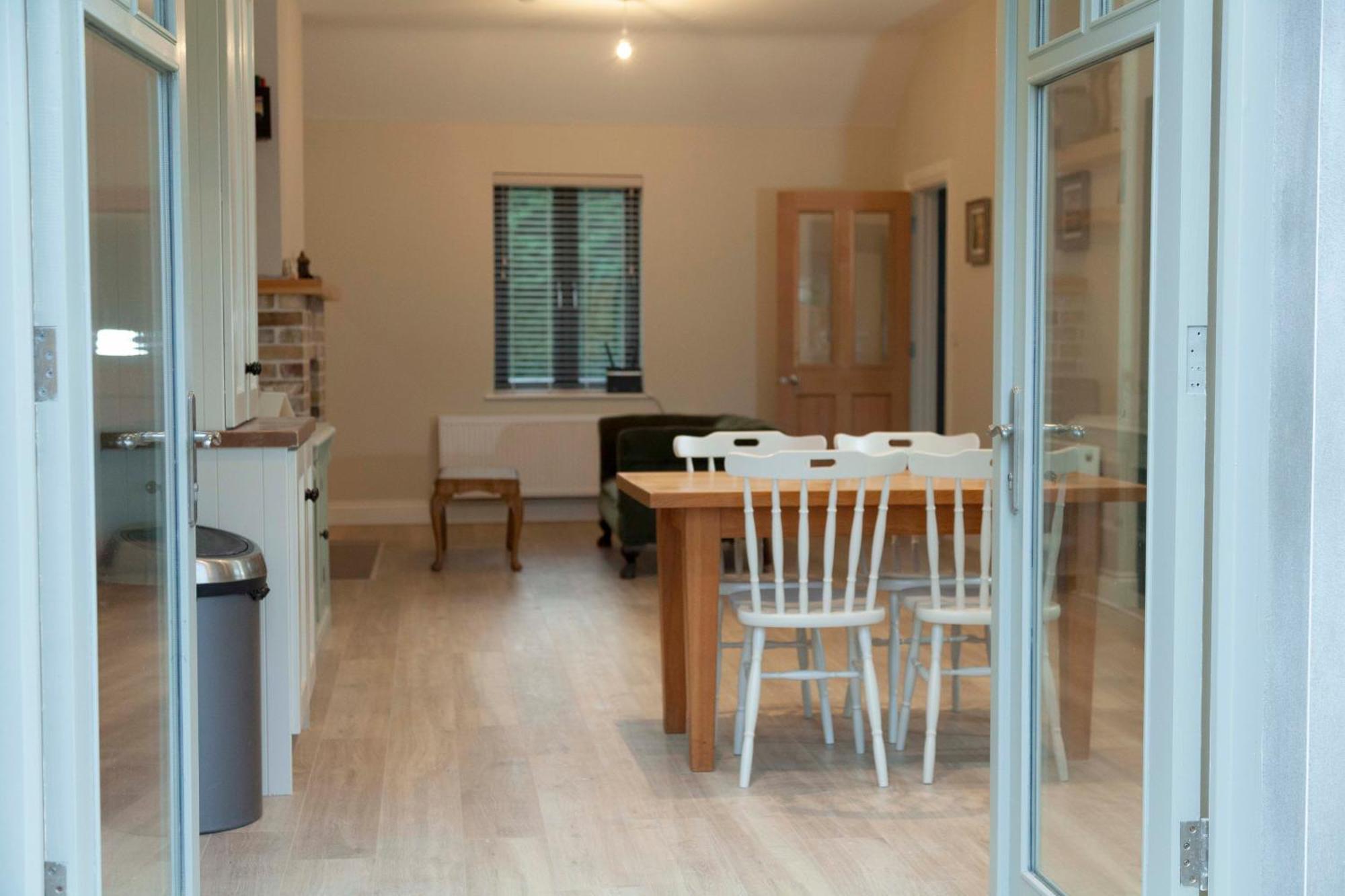Lavender Cottage - 2 Bedroom Home 쥬브리지 외부 사진